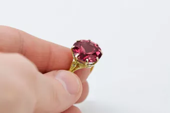 Ring Rubinrot 14 Karat Gelbgold Vintage vrc073y